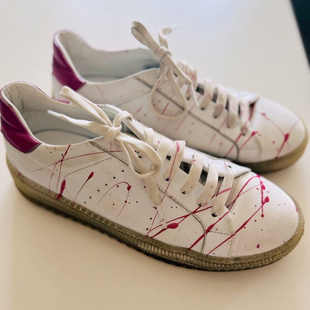 Dee Ocleppo Hand-Painted White Sneakers With Splash Details